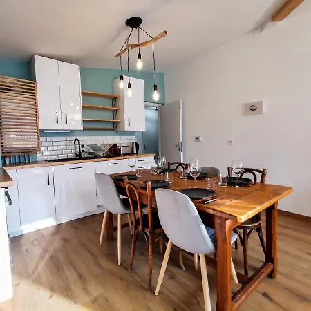 L'aquae - Parking - Wifi - Netflix Apartment